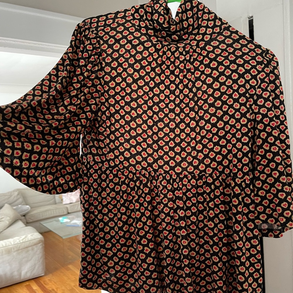 Diane von Furstenburg DVF silk blend flowy turtleneck printed